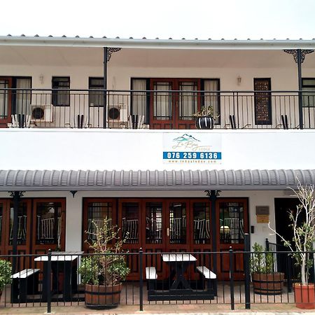 Le Bay Lodge กอร์ดอนส์เบย์ ภายนอก รูปภาพ