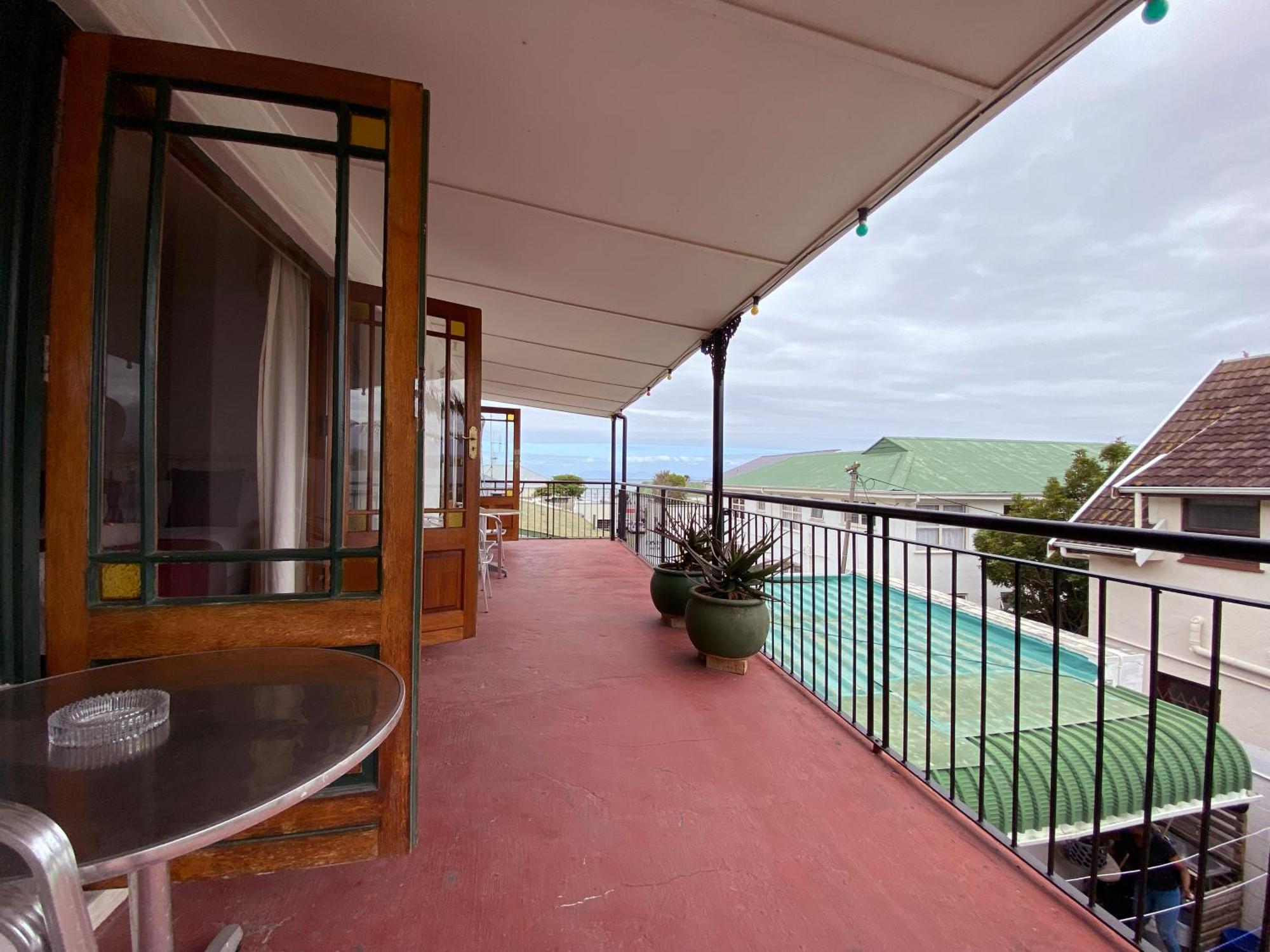 Le Bay Lodge กอร์ดอนส์เบย์ ภายนอก รูปภาพ