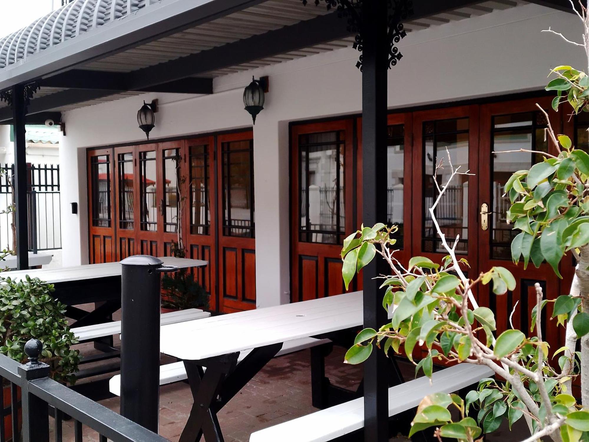 Le Bay Lodge กอร์ดอนส์เบย์ ภายนอก รูปภาพ